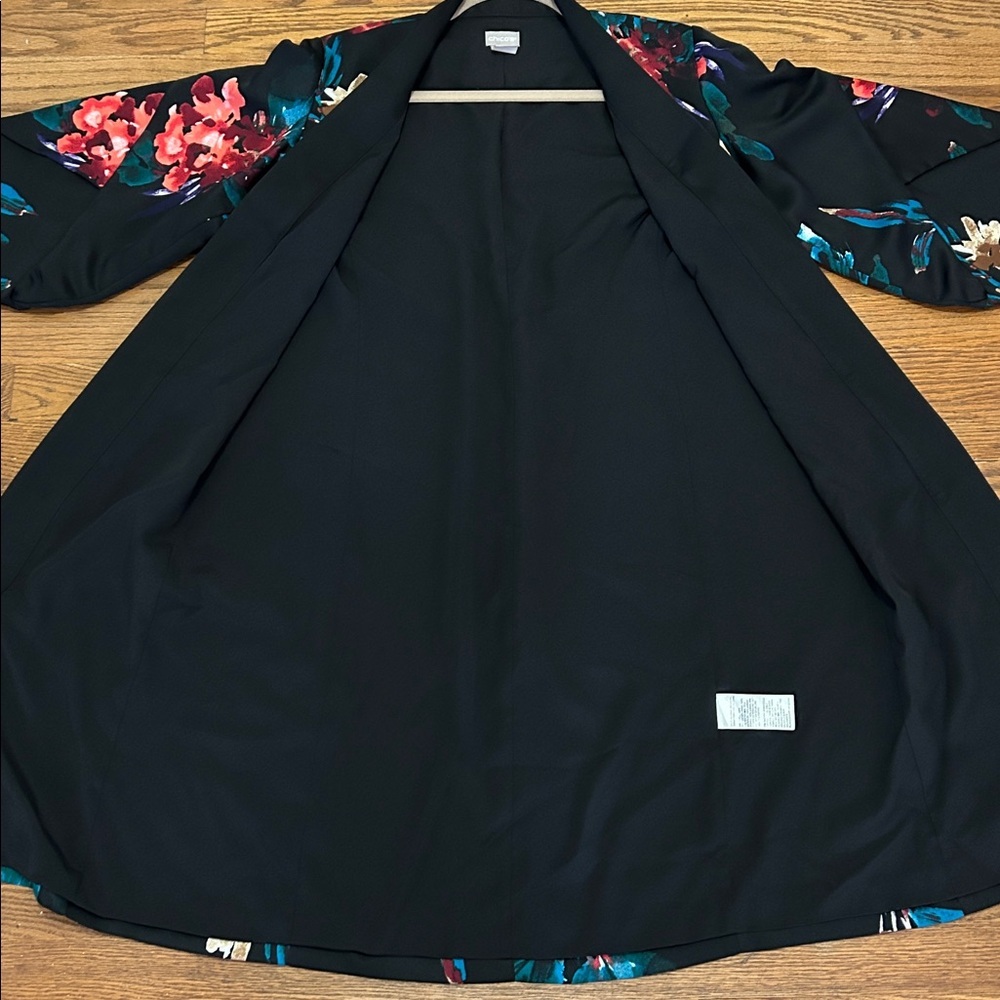 Chico's Kimono Dark Black Floral Tulip Sleeve Evening Drama Duster Size 00 - Picture 9 of 10